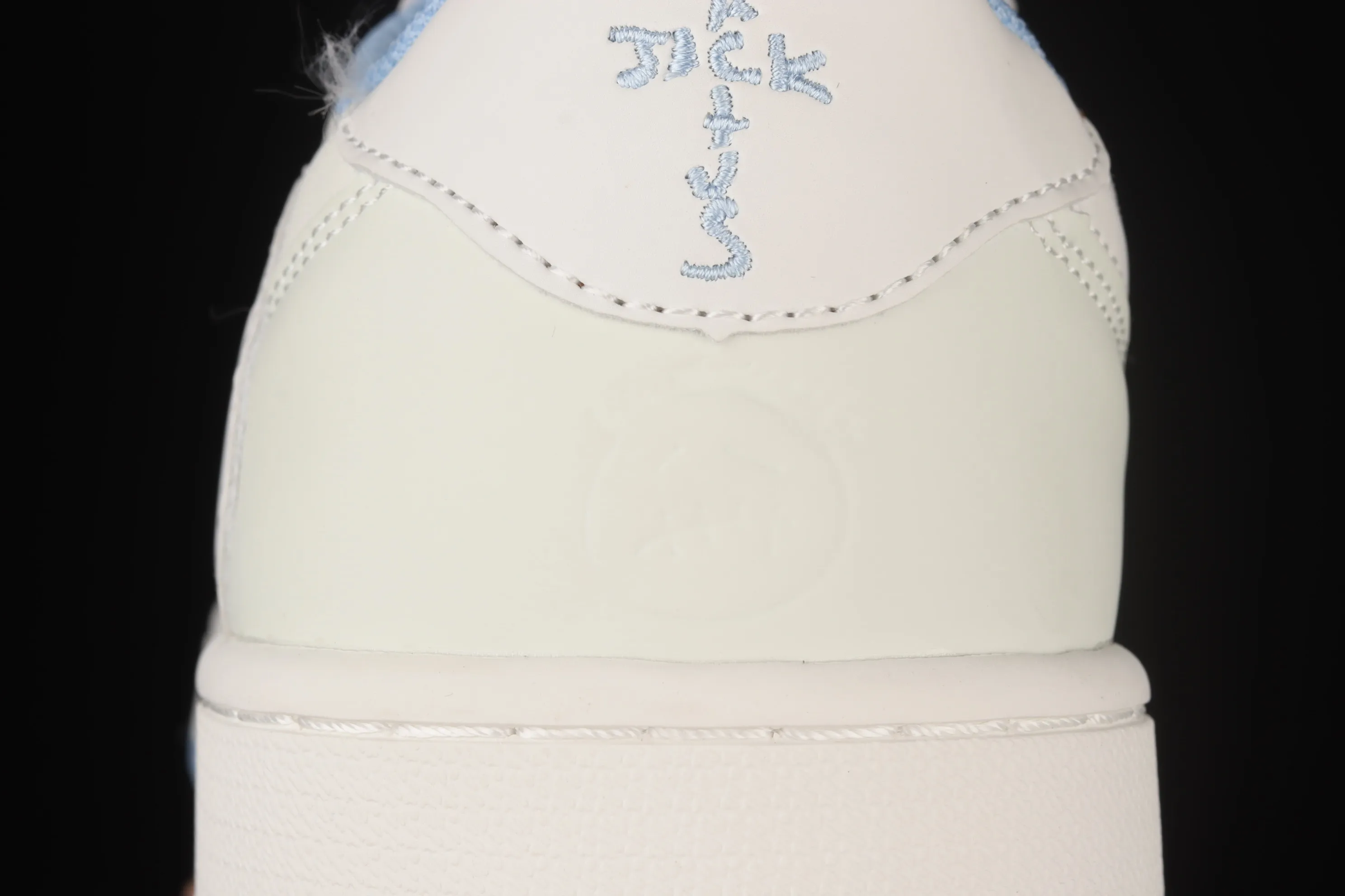 All categories Air Jordan Jordan series basketball shoes Air Jordan 1 Low cost-effective version Travis Scott x Air Jordan 1 Low AJ1 Joe 1 beige lightning undercut low top DM7866-148